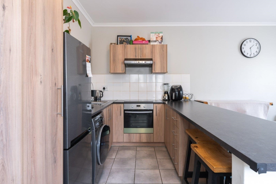To Let 2 Bedroom Property for Rent in Rivergate Western Cape